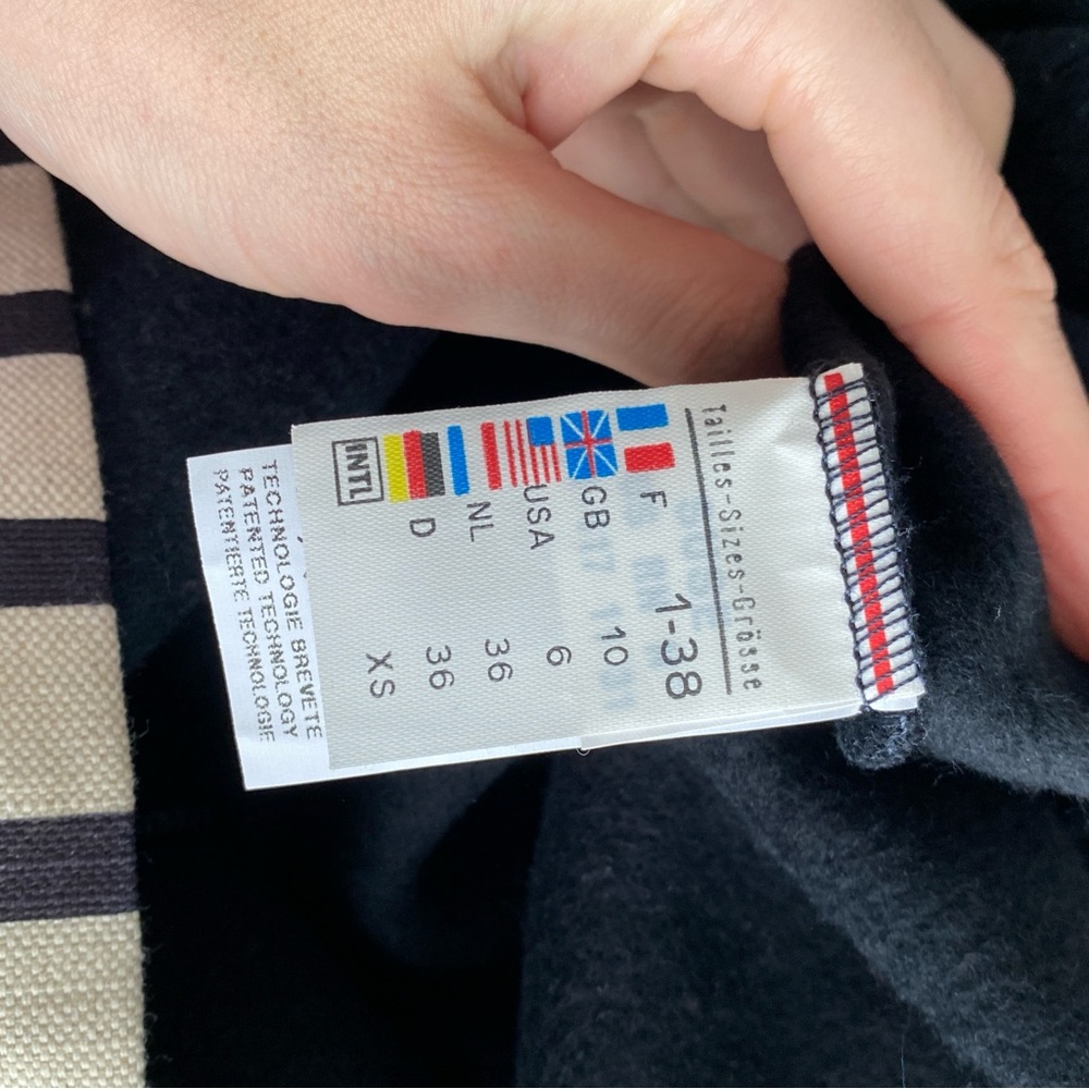 Vintage Saint John Striped Trim Sweater - Picture 6 of 9